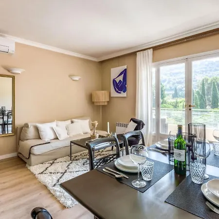 Le Val Riant Appartement *